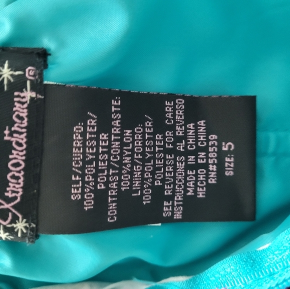 Strapless sequence 3 net short formal - Picture 4 of 4